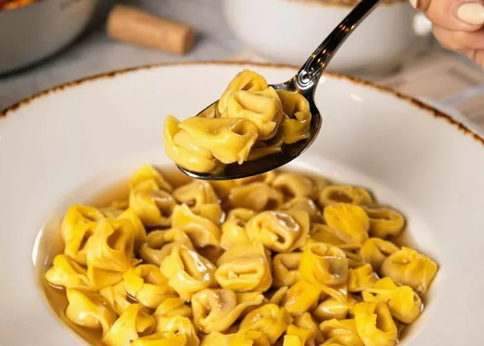 Gio بولونيا